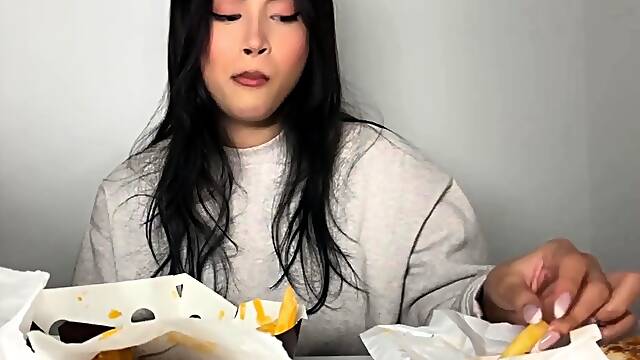 Webcam Asian chick anal masturbation tease