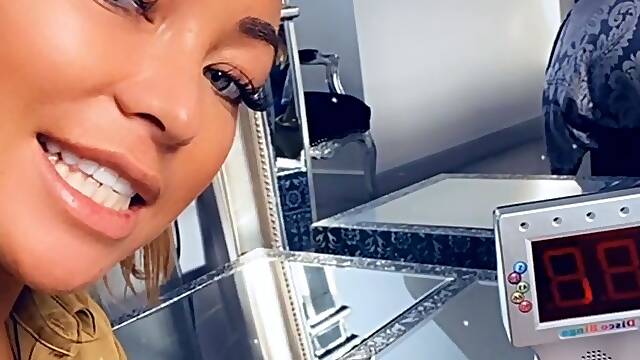 Solo mature masturbating on webcam