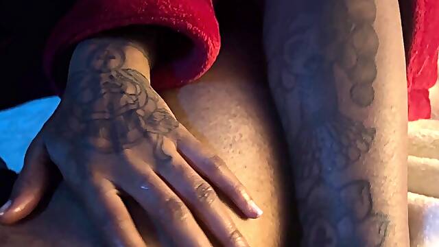 Hot amateur customer sucked and fucked fake drivers big cock