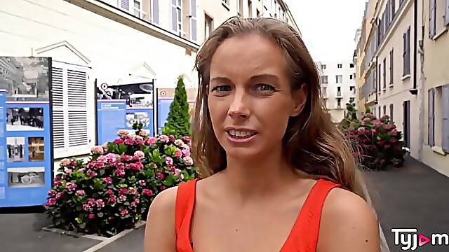 Kinuski Kakku is moaning from pleasure while having anal sex with a guy she likes a lot