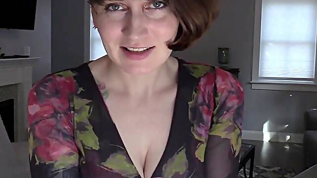 Step mom Gets Her Groove Back With Bettie Bondage