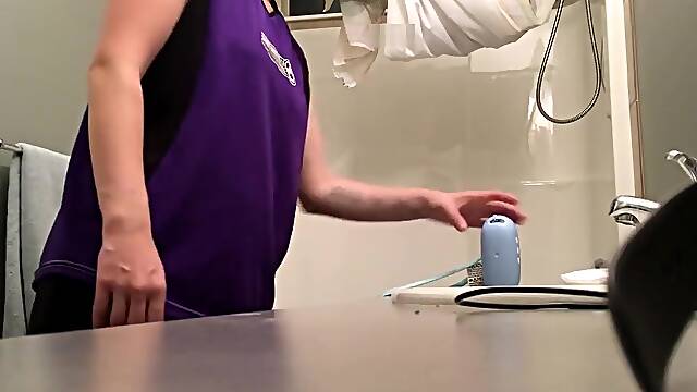 Teen 18+ Step mom AMY REAL SPY SHOWER 2