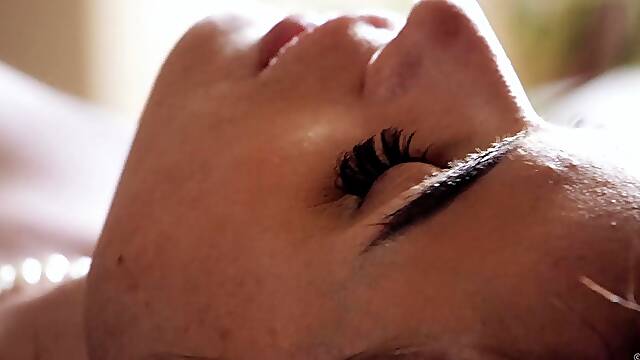 Castle Lady - Cristal Caitlin & Angelo Godshack