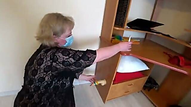 Busty milf in stockings doggystyle masturbates with a rubber dick and shakes a big butt in panties.