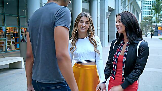 Dirty blonde meets sultry brunette in a wild threesome