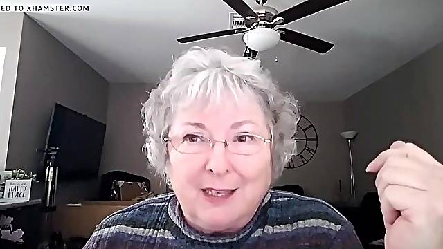 GRANNY REACTS TO BLACK FARTS!