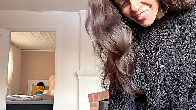 Hot milf with amazing natural tits ride and takes the cum in her mouth after a rimjob