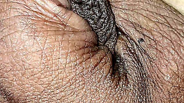 Wife enjoying with friend