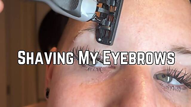 Phoenix Bates Shaving Off Eyebrows 4k HD - Hair Cut Fetish - Eyebrow Shave - Razor Shave - Extreme Close Ups