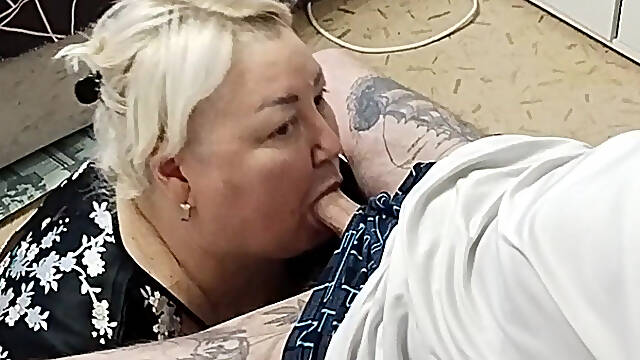 Mother-in-law Came to Visit to Get Enough Cum